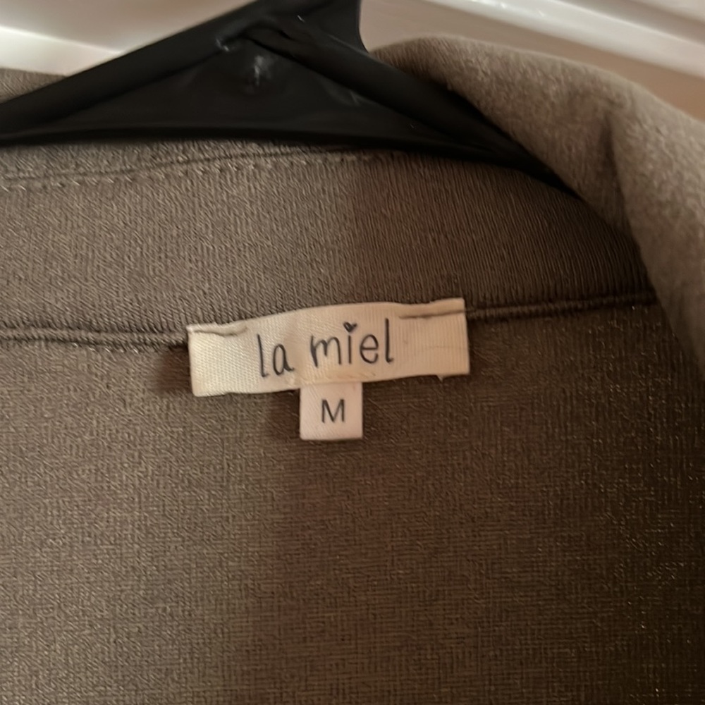 Green shacket - Picture 2 of 2